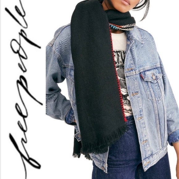 HP 🎉 FREE PEOPLE Common Thread Blanket Stitch Rectangle Scarf/Wrap in Black NWT - Picture 8 of 9